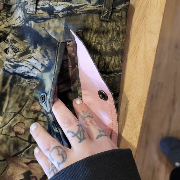 Russel Outdoors M 8/10 Camouflage Straight Leg Cargo Pants Pink Lining Zip Snap - Picture 6 of 16